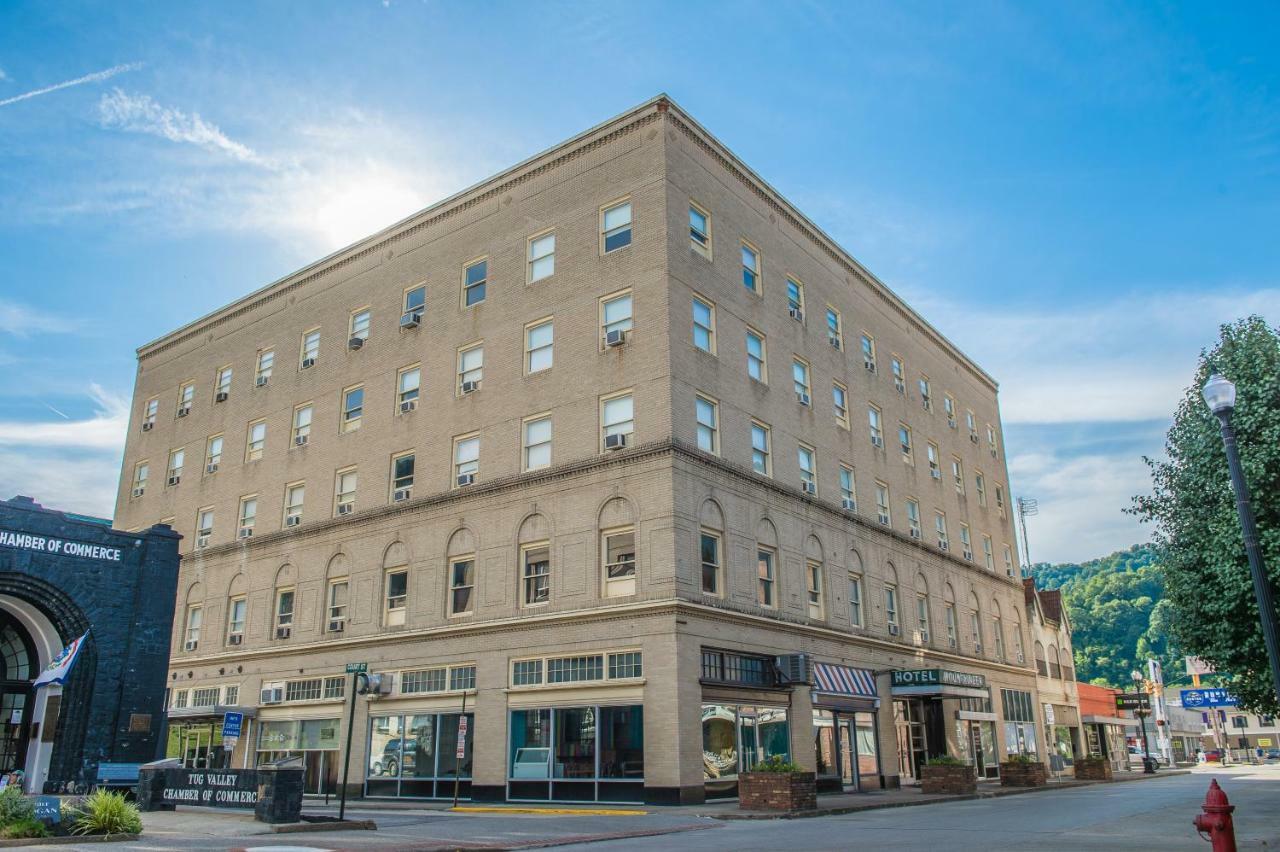 The Mountaineer Hotel Williamson Exterior foto